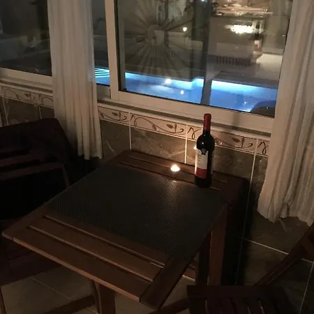 Casa Linda Apartment